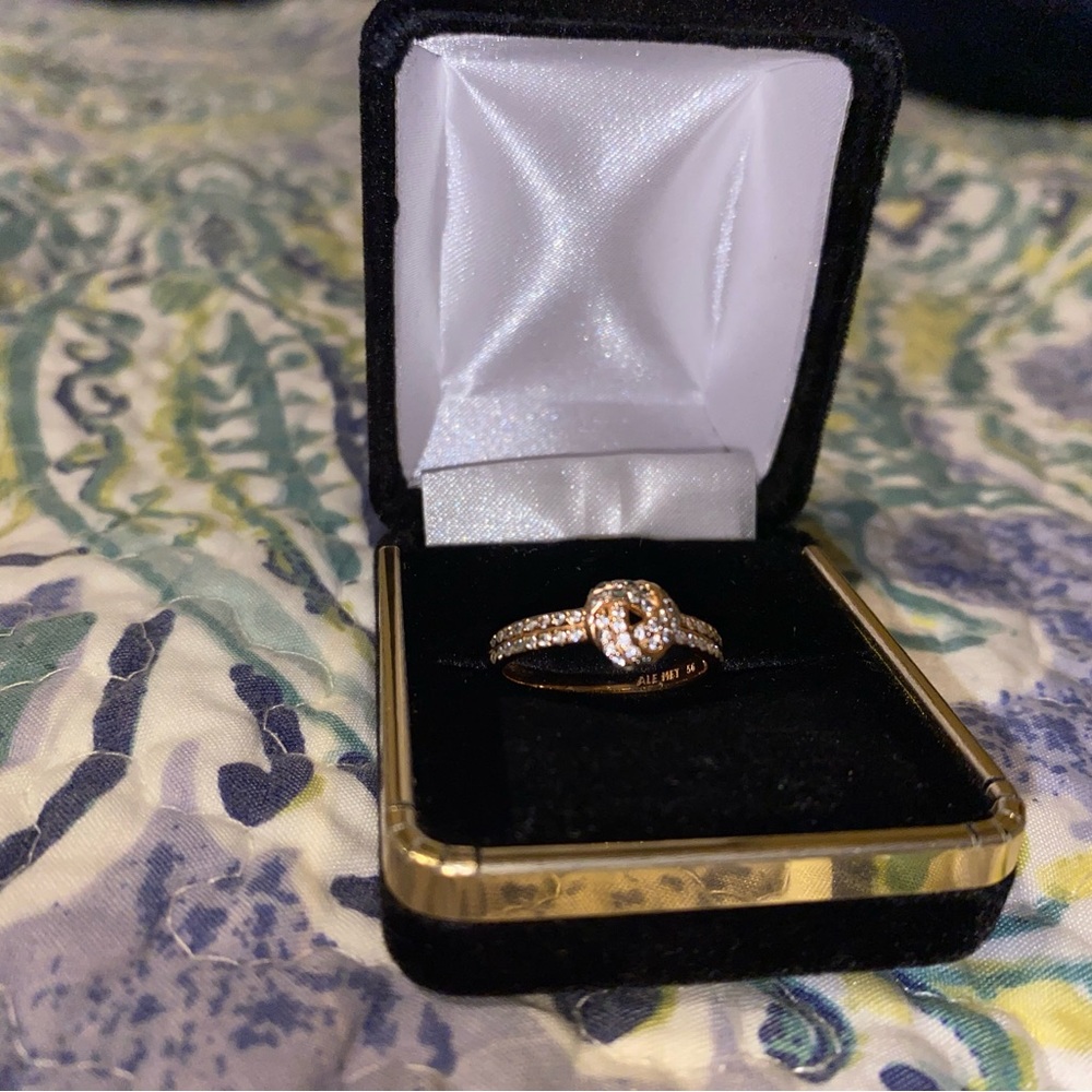 Pandora 925 pure sterling silver ring